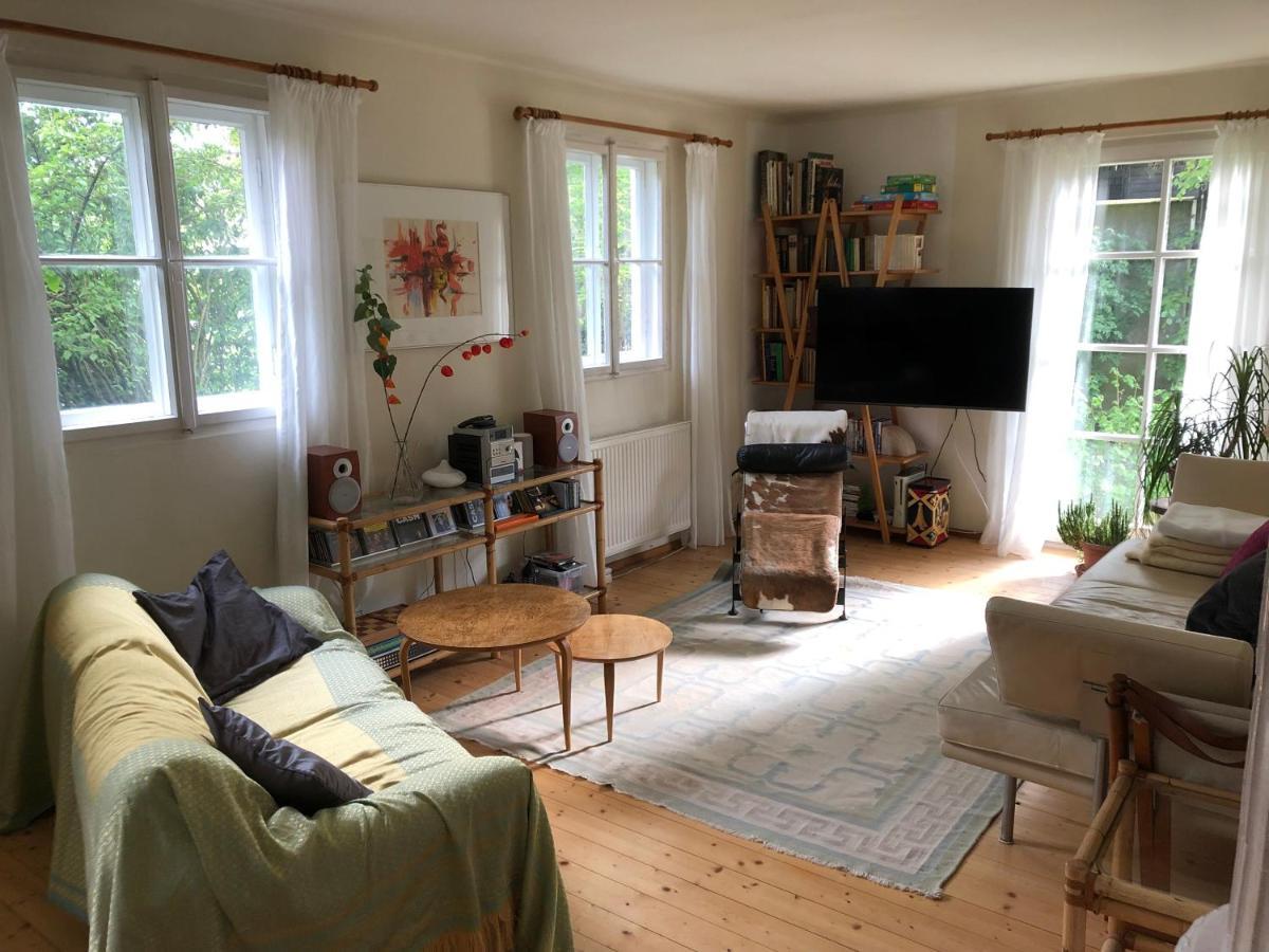 Haus Mit Sauna Und Privatem Badeteich In Anif Bei Salzburg ภายนอก รูปภาพ