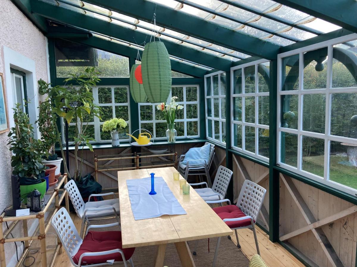 Haus Mit Sauna Und Privatem Badeteich In Anif Bei Salzburg ภายนอก รูปภาพ