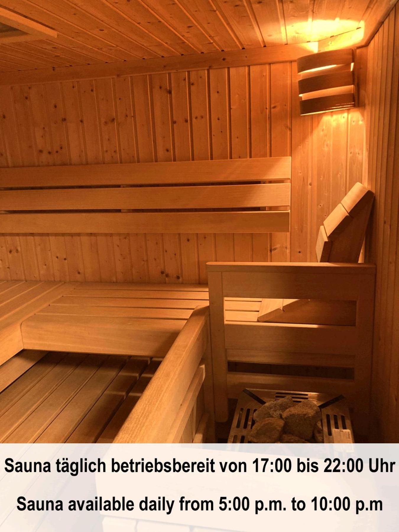 Haus Mit Sauna Und Privatem Badeteich In Anif Bei Salzburg ภายนอก รูปภาพ